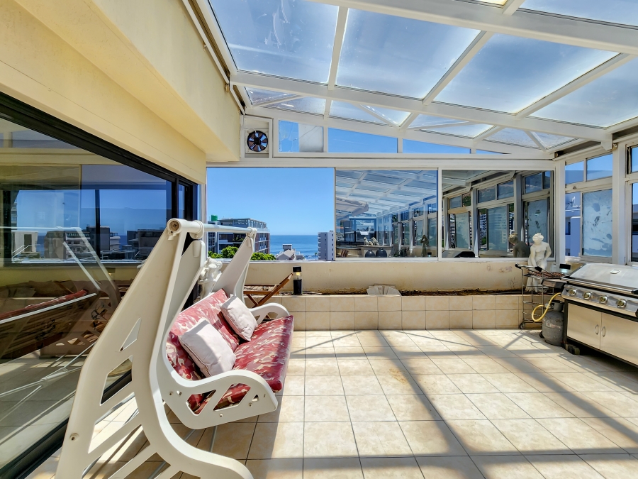 4 Bedroom Property for Sale in Sea Point Western Cape